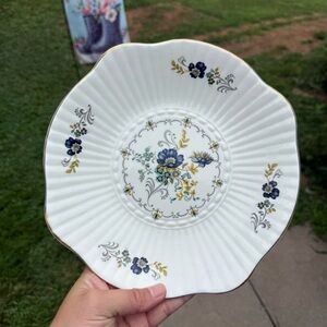 Vintage Royal Tara Hall Ireland Blue Trellis Cornflower Plate 9” Galway